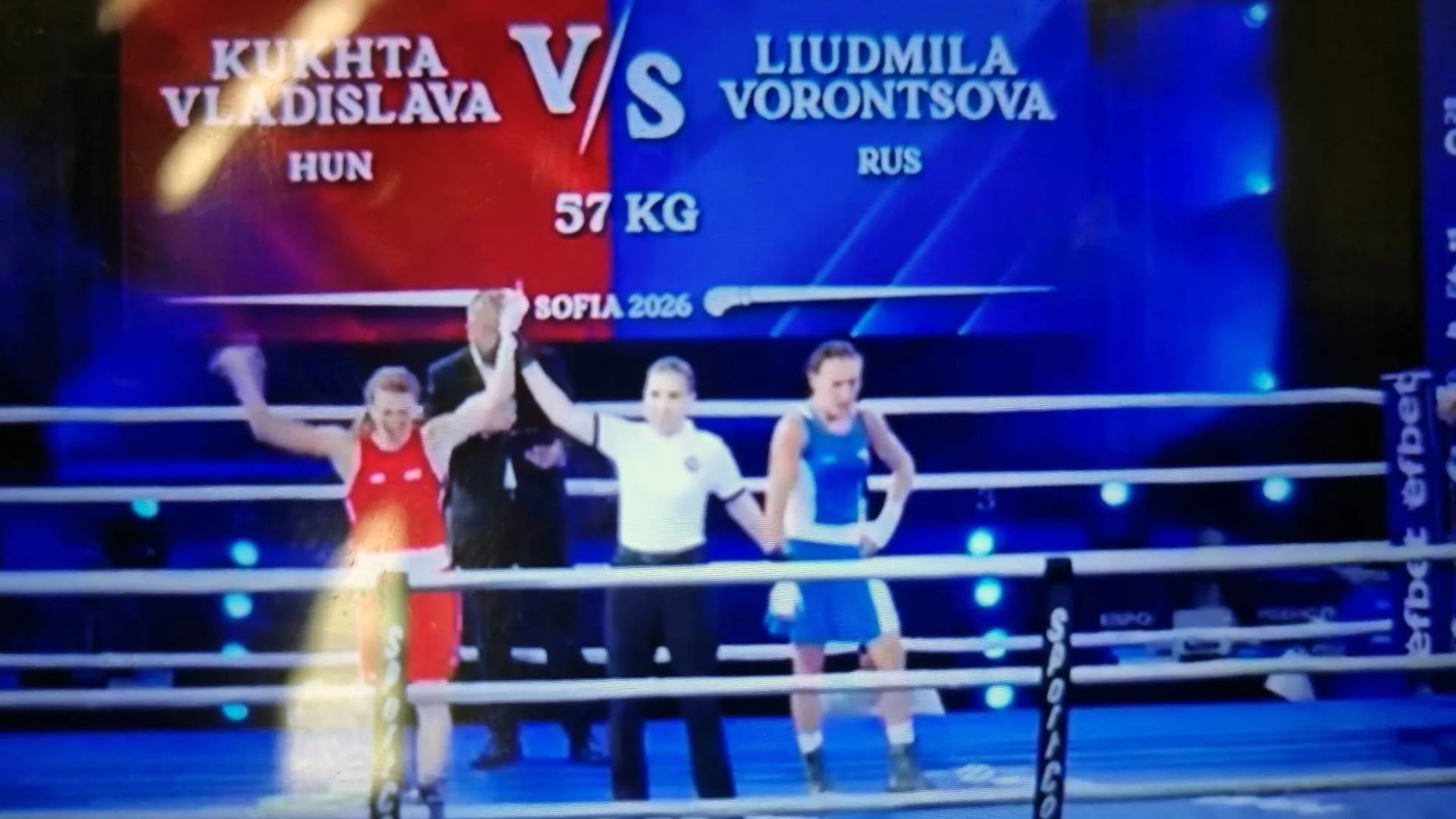 Kukhta Vladislava aranyérmes 57 kg-ban