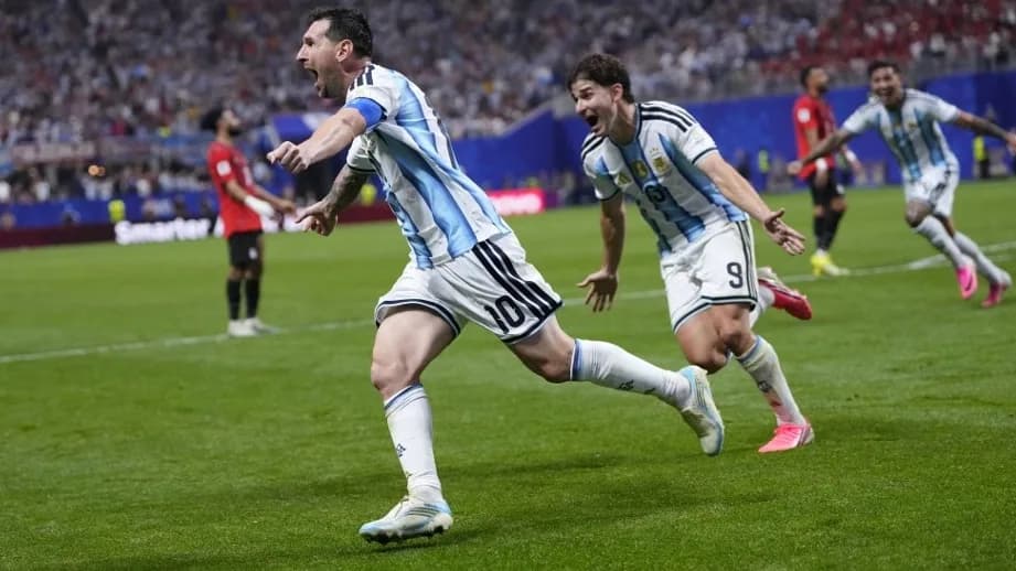 Messi a sírból visszahozta a címvédőt – ÉLŐ
