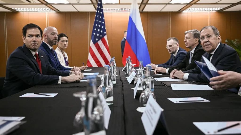 Marco Rubio és Szergej Lavrov Manilában találkozott