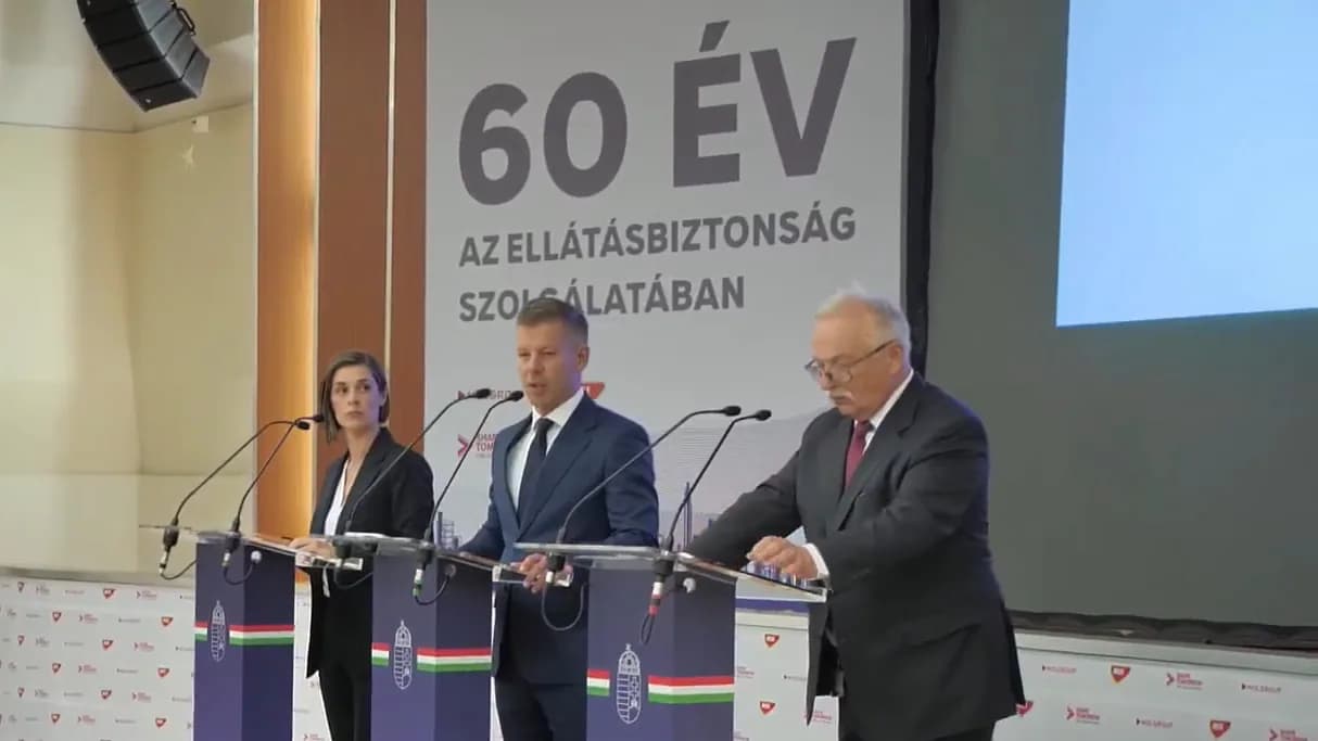 Rendkívüli sajtótájékoztató a MOL százhalombattai finomítójából