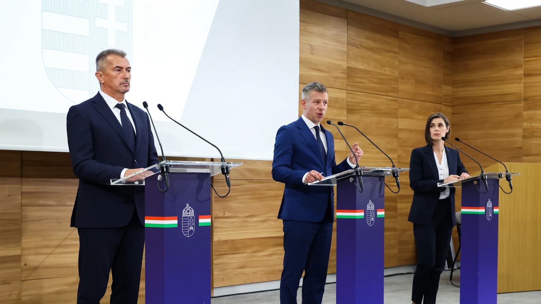 Helyzetjelentést adott Magyar Péter a paksi atomerőműből