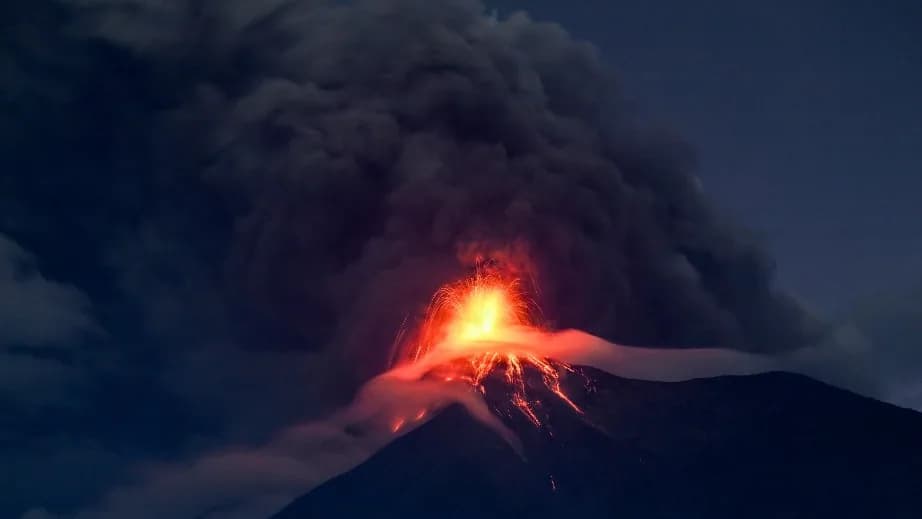 Kitört a Fuego vulkán Guatemalában