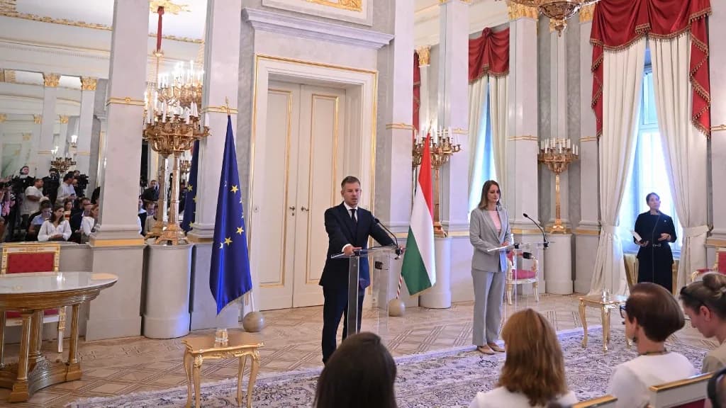 A megrepedt Tisza pajzsra adott válasz