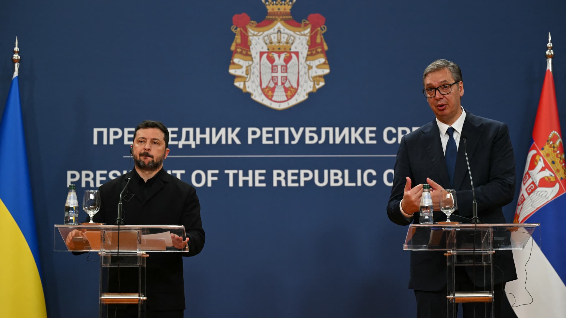 Nem tárgyalt katonai együttműködésről Szerbia és Ukrajna