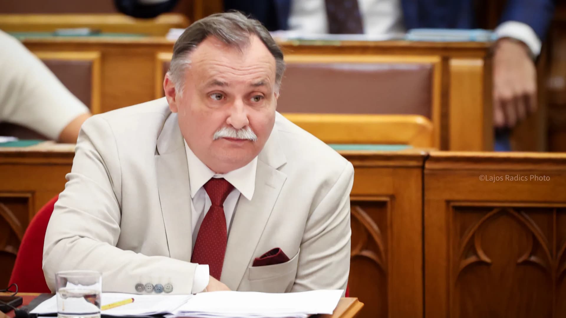 Több százezer köbméter ivóvíz vész el naponta