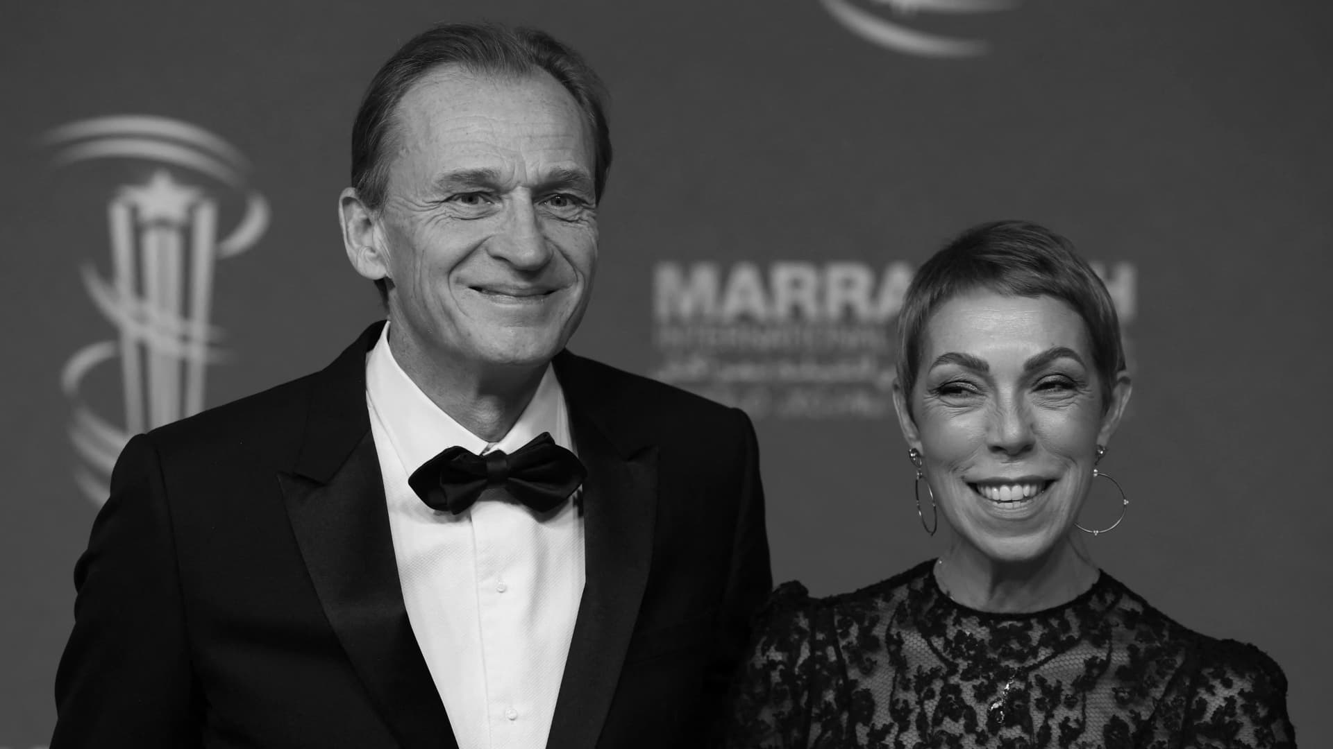 Megrázó tragédia: autóbalesetben halt meg a Dior PR-vezetője és férje