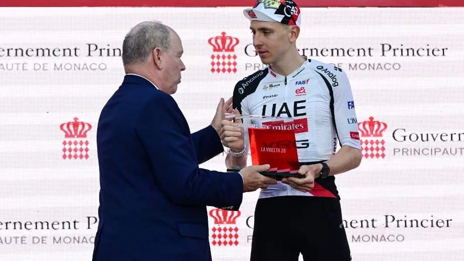 Vuelta a España:  Pogacar 9 századdal nyerte a nyitó időfutamot, Valter a 138.