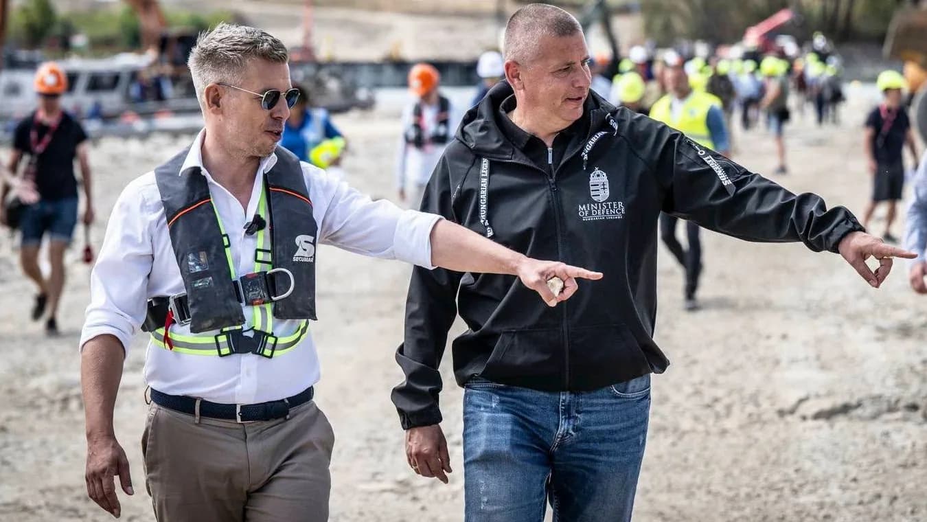 Amikor nem őszinte a miniszterek mosolya