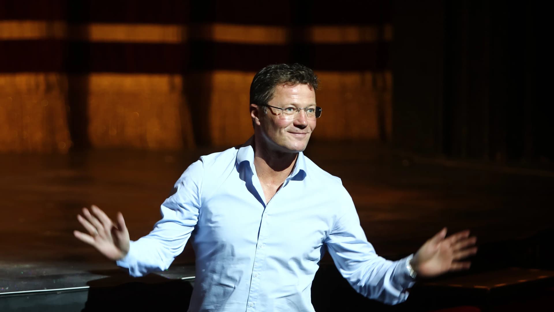 Két sztár, egy lakás: érkezik a Furcsa pár