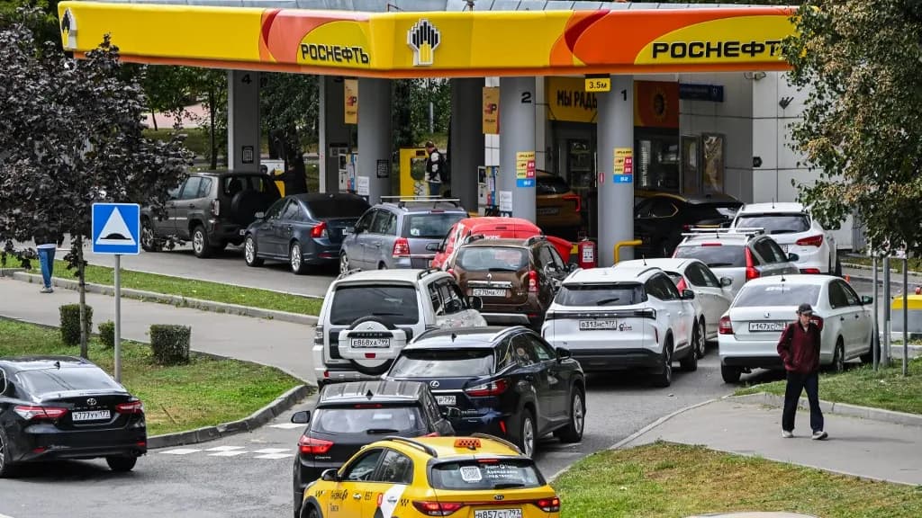 Oroszországban már a hajók is megszenvedik az üzemanyaghiányt