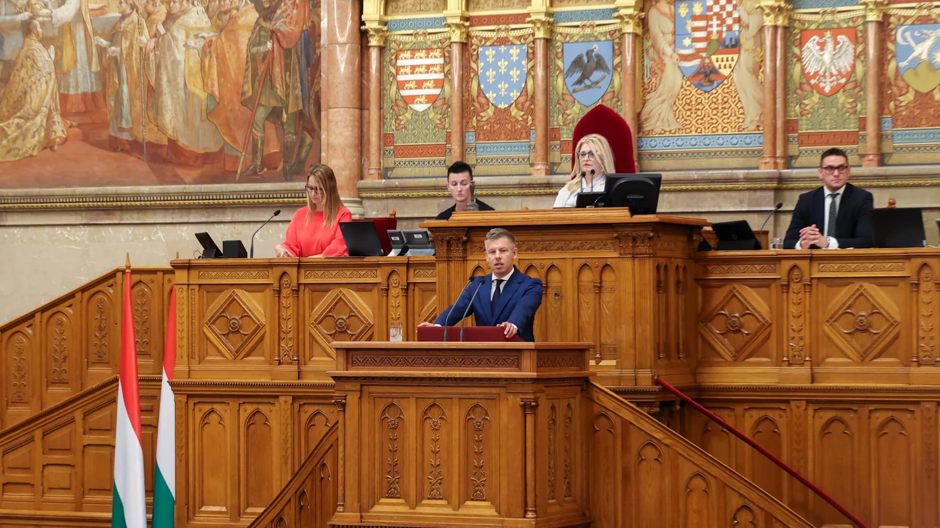 Véget ért a nyári szünet, folytatja a munkát az Országgyűlés