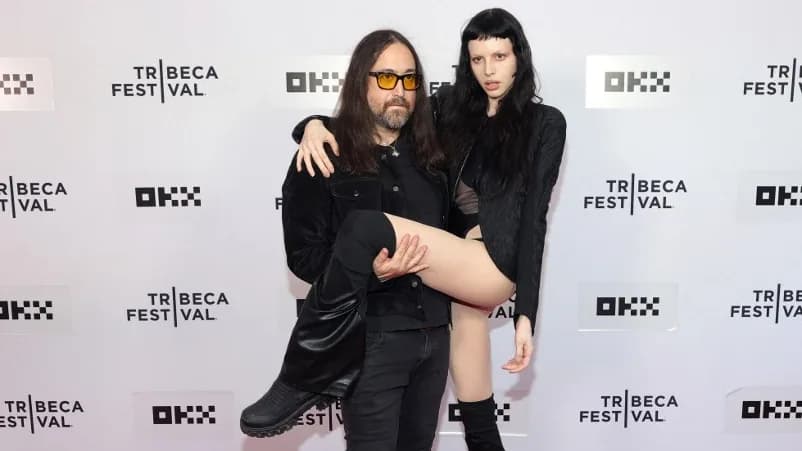 John Lennonnak és Yoko Onónak unokája született