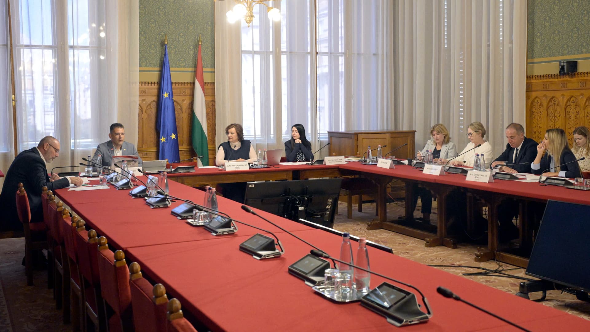 Megtartotta alakuló ülését a kegyelmi ügyet feltáró bizottság