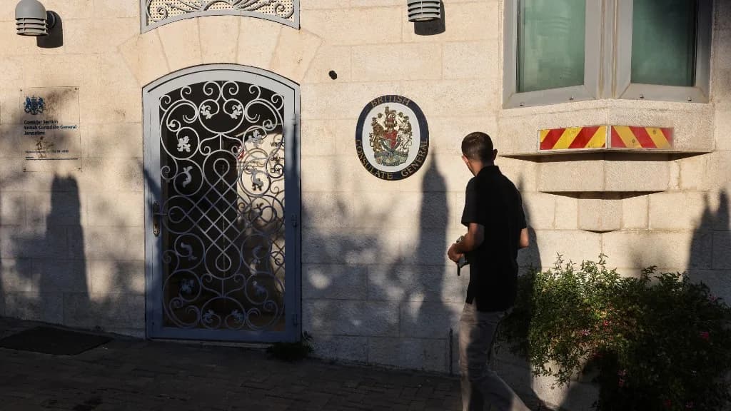 Izrael bezárja a kelet-jeruzsálemi brit konzulátust