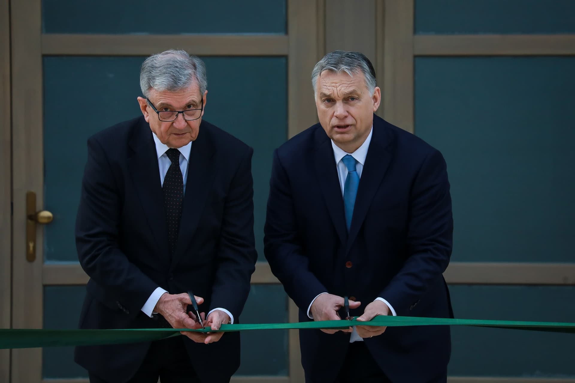 Orbán Viktor a Avicenna Közel-Kelet Kutatások Intézete épületének avatása