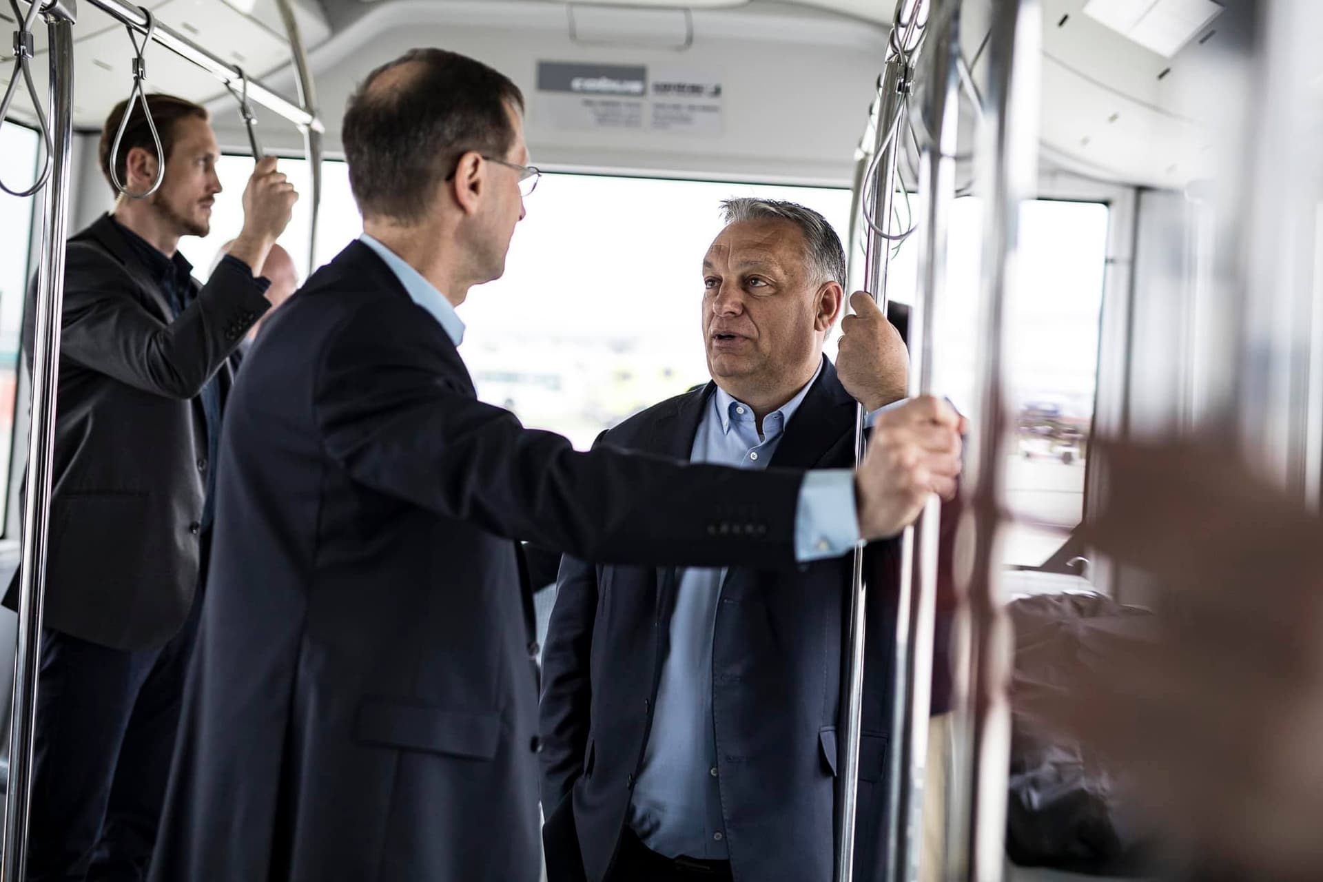 Kazahsztánba utazik Orbán Viktor