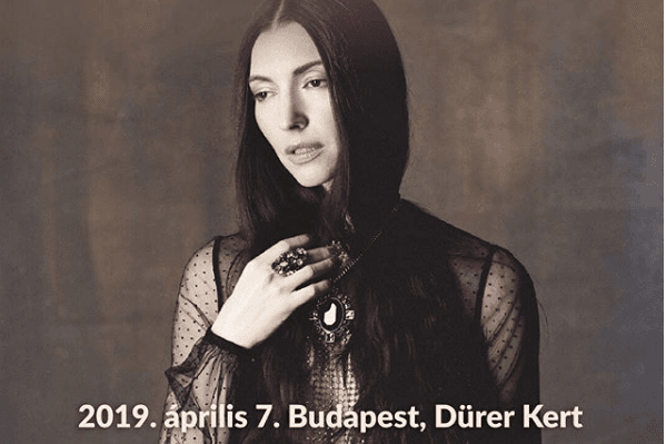Visszatért hozzánk David Lynch múzsája, Chrysta Bell