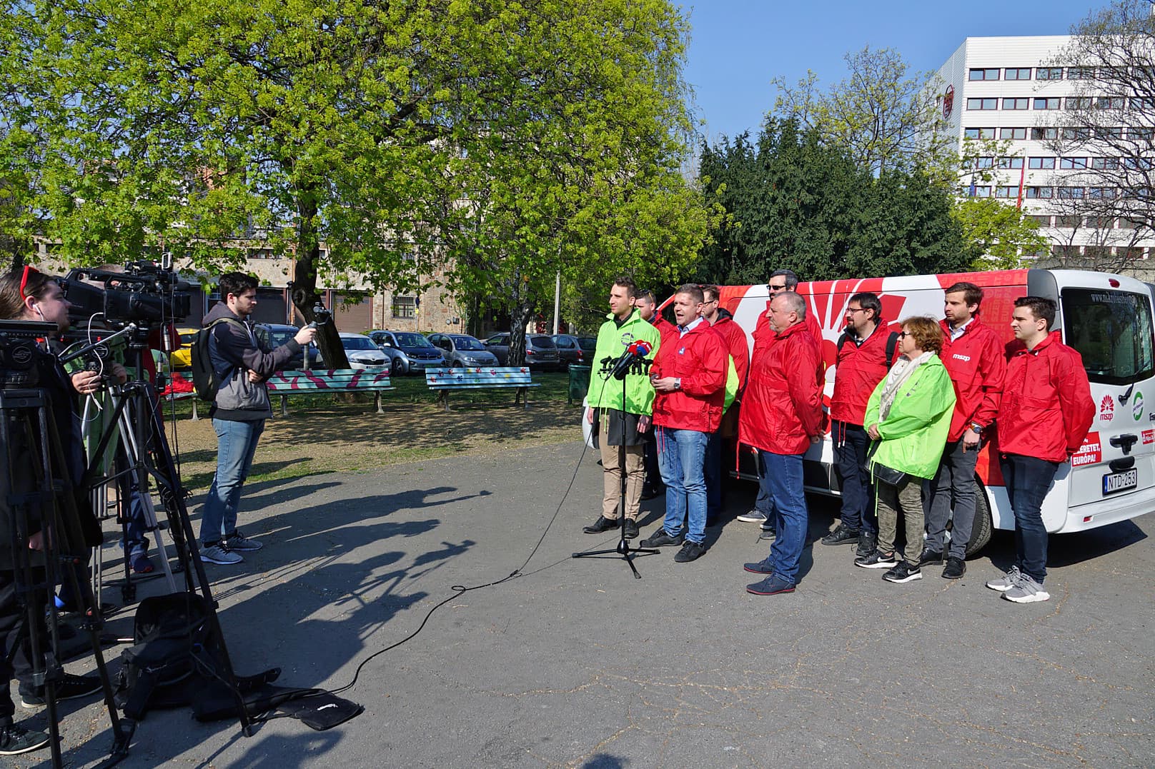 MSZP-P kampánybusz