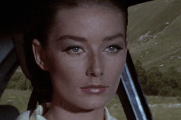 Elhunyt Tania Mallet, aki Sean Connery oldalán alakított Bond-lányt