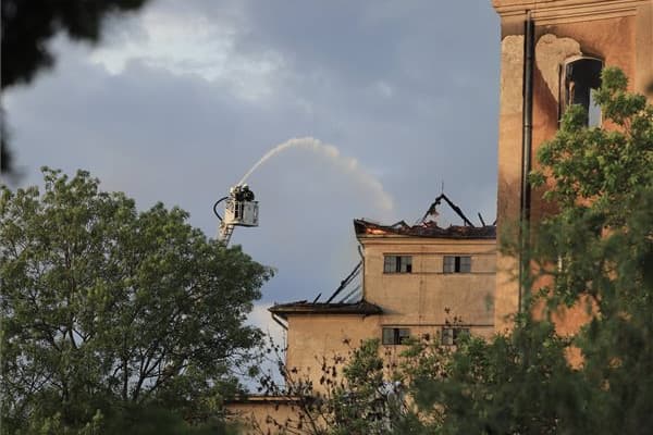 Ég az egykori gőzmalom Békéscsabán