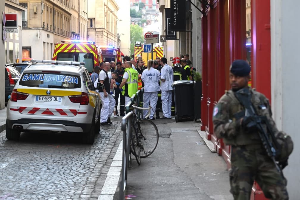 Bomba robbant Lyonban, többen megsérültek