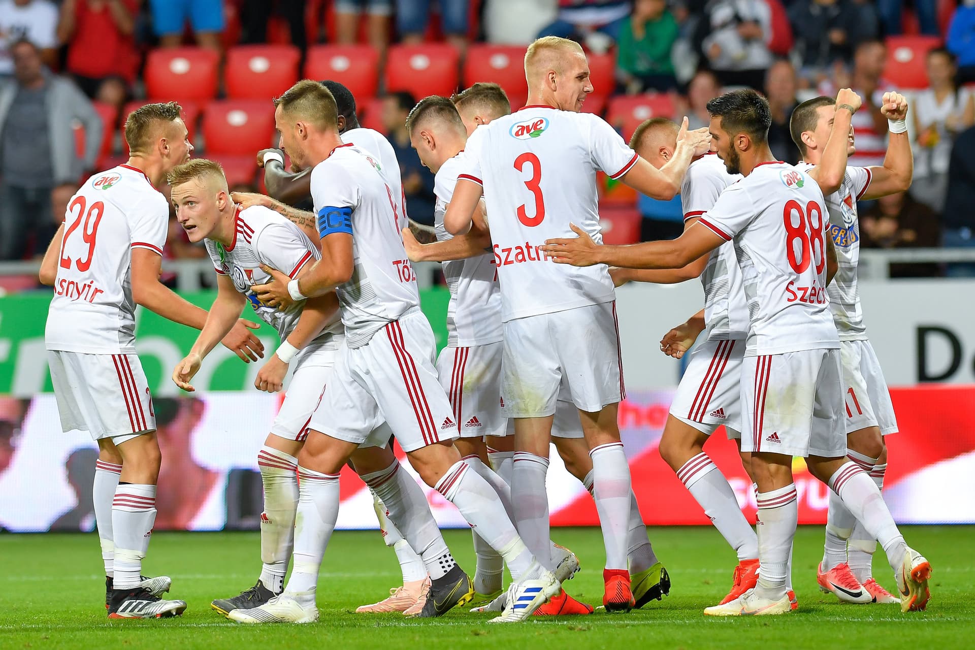 Háromgólos győzelemmel kezdett a Debrecen az El-ben