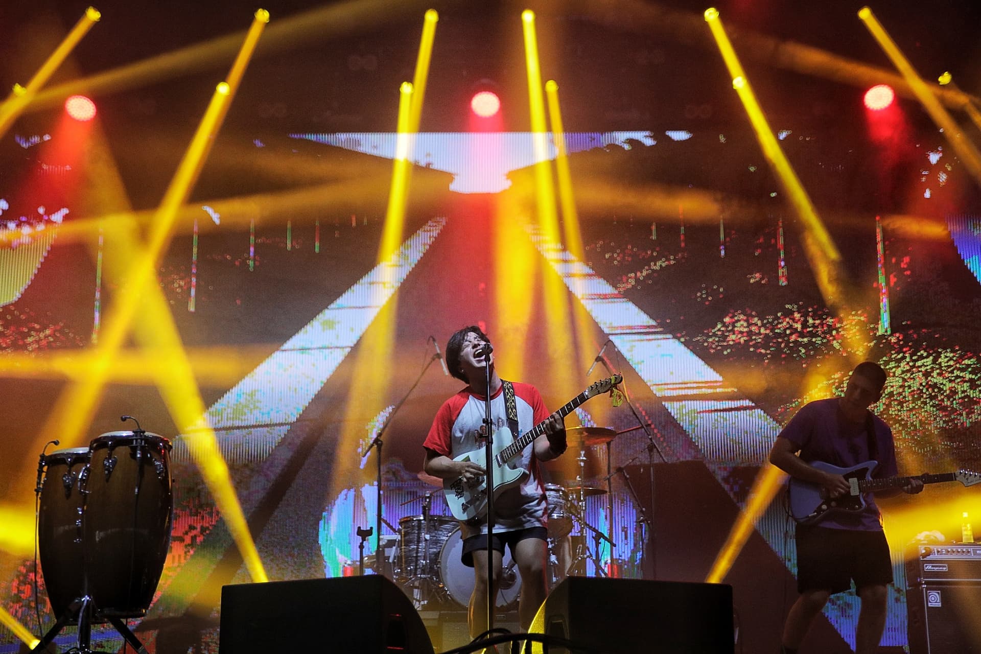 Boy Pablo Sziget