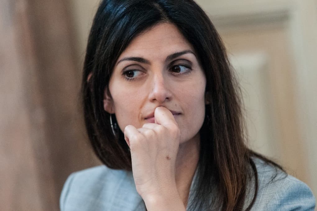 Róma főpolgármesterének távozását követelik