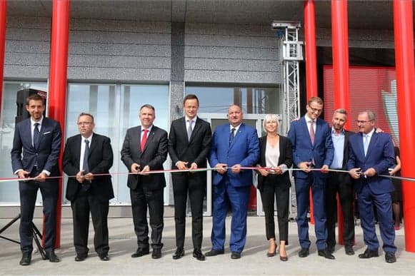 Elkészült a DVTK Medical Center és a birkózóterem