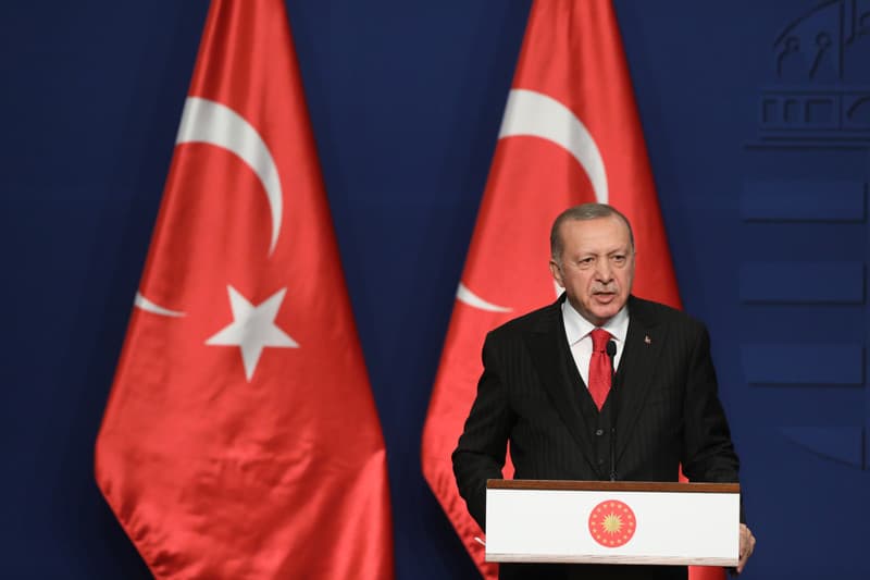 Erdogan Orbánnal