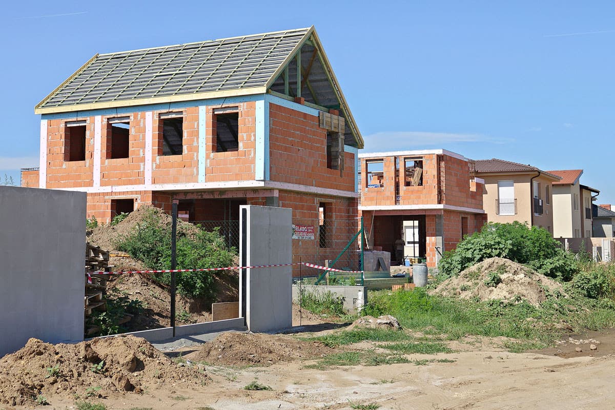 Az adásvételek közel fele családi ház Magyarországon