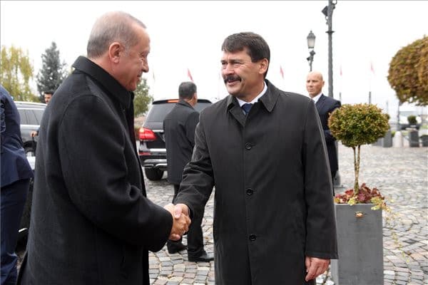 Erdogan Budapesten