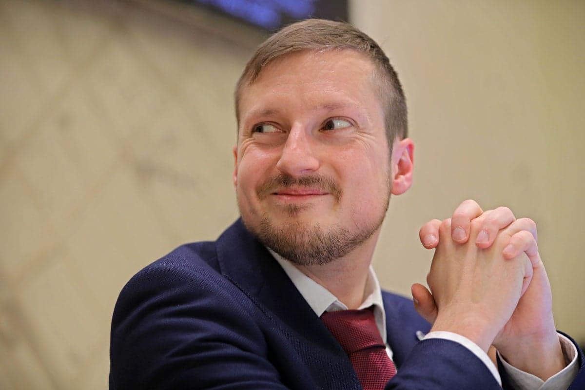 Szívinfarktust kapott a volán mögött, megbüntették a momentumos kerületben