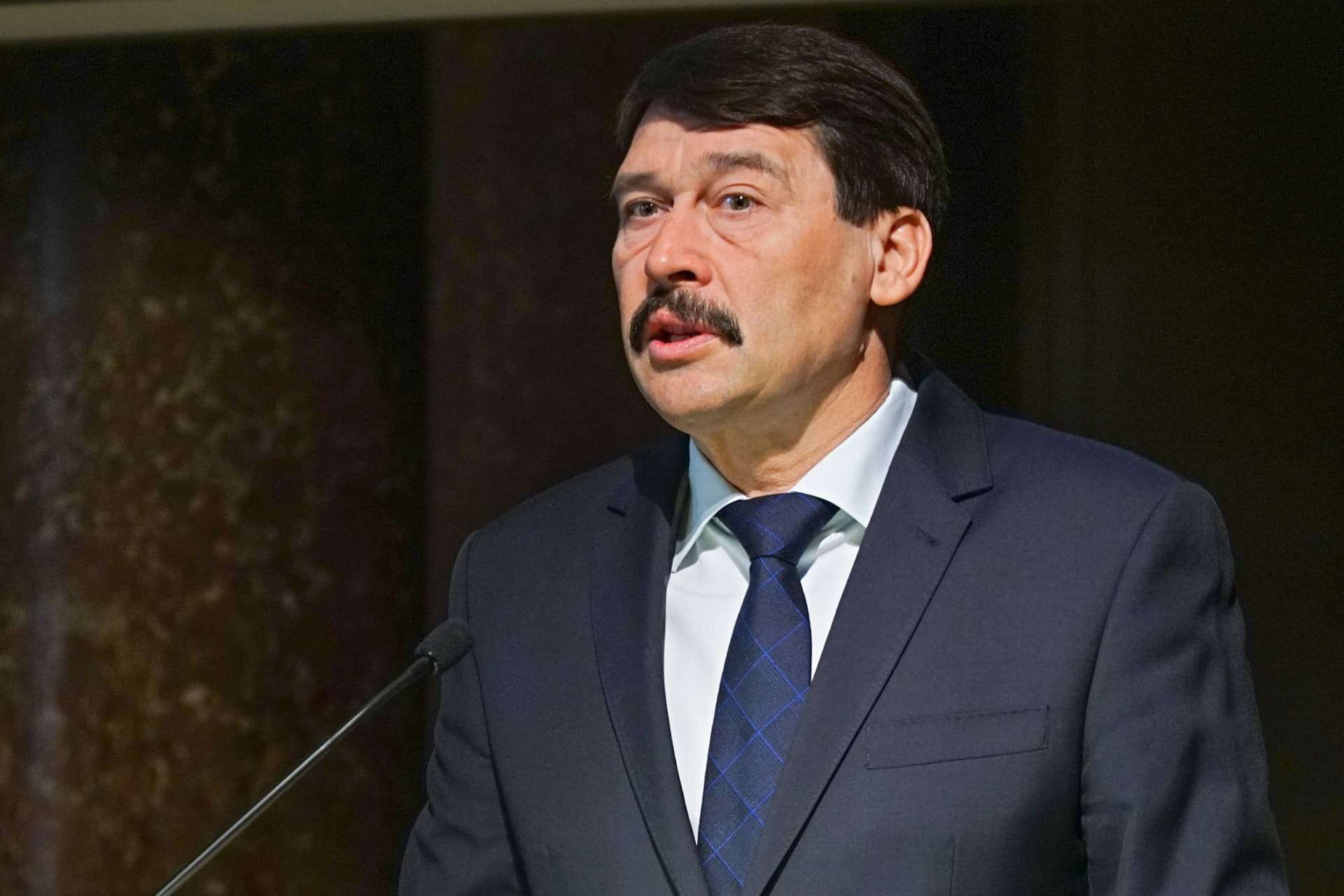 Áder János: Ez nem a politikai haszonlesés ideje