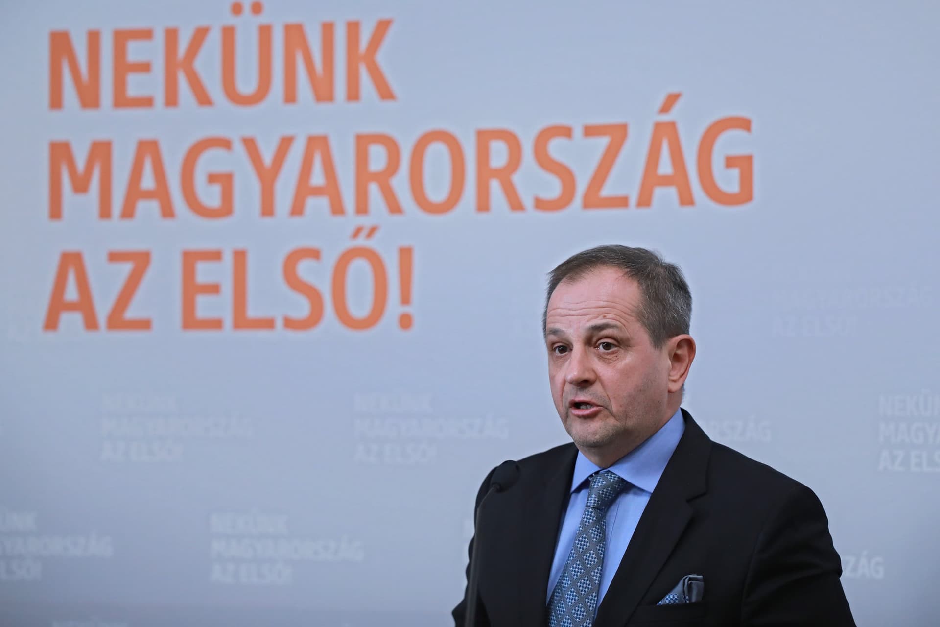 Budai Gyula felajánlotta segítségét Hadházynak a korrupció elleni harcban