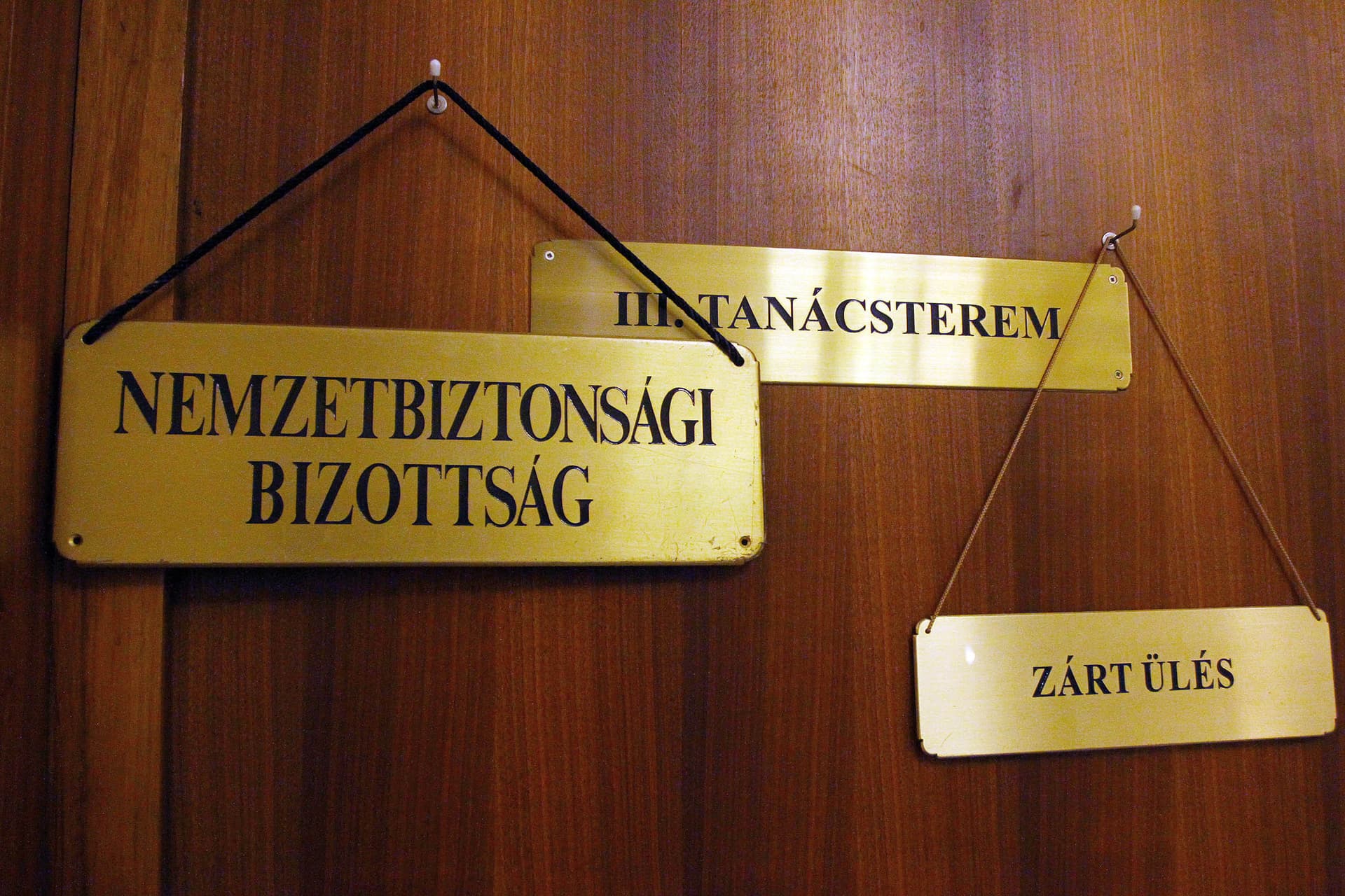Halász: Magyarországra is veszélyt jelent a Törökország felől megindult migránsáradat