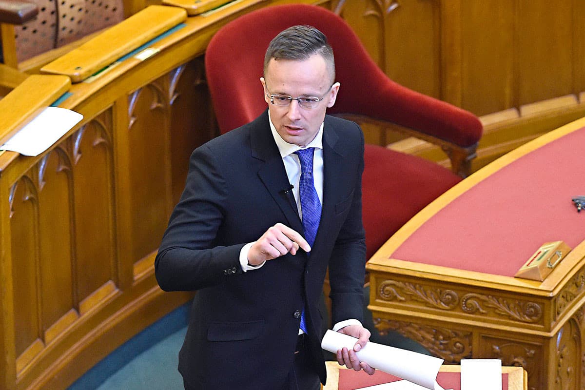 Tovább blokkolja Ukrajna NATO-csatlakozását hazánk