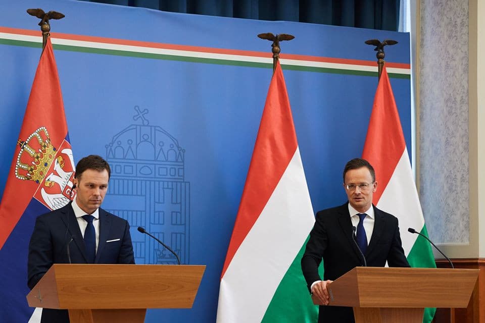 Szijjártó: Mindkét félnek kedvez a magyar-szerb kapcsolatok erősítése