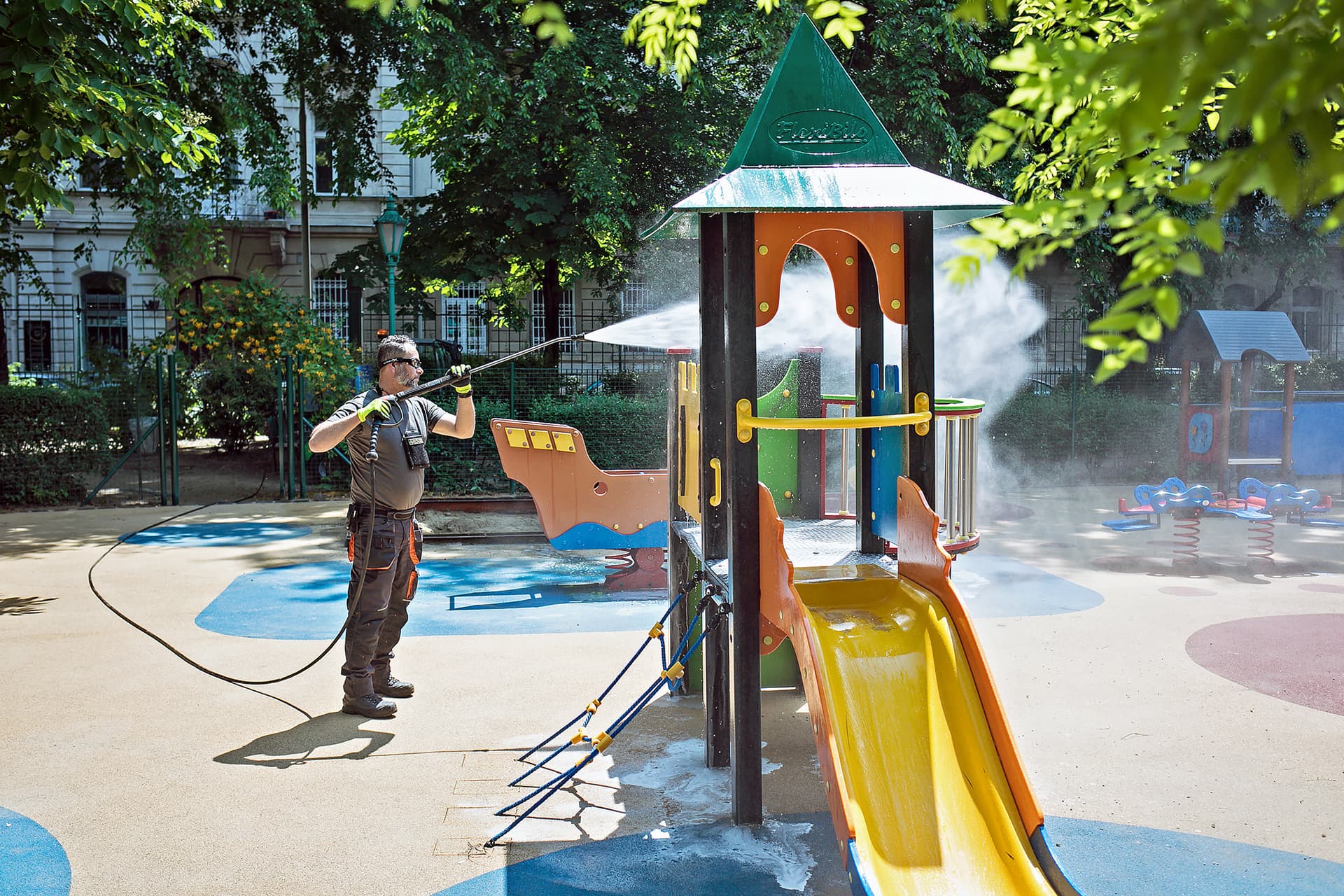 játszótér, fertőtlenítés
