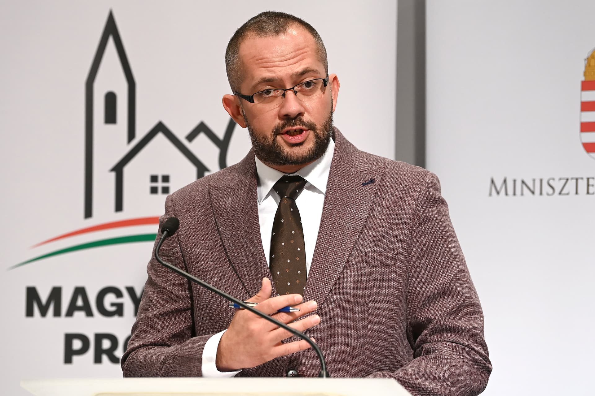 A kormány célja az, hogy vonzóvá tegyék a falvakat