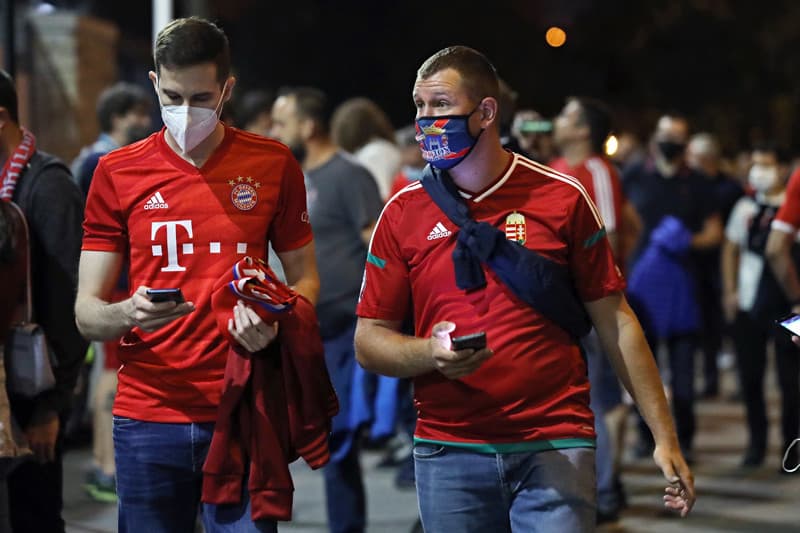 Kötelező lesz a maszkviselés a szabadtéri rendezvényeken is