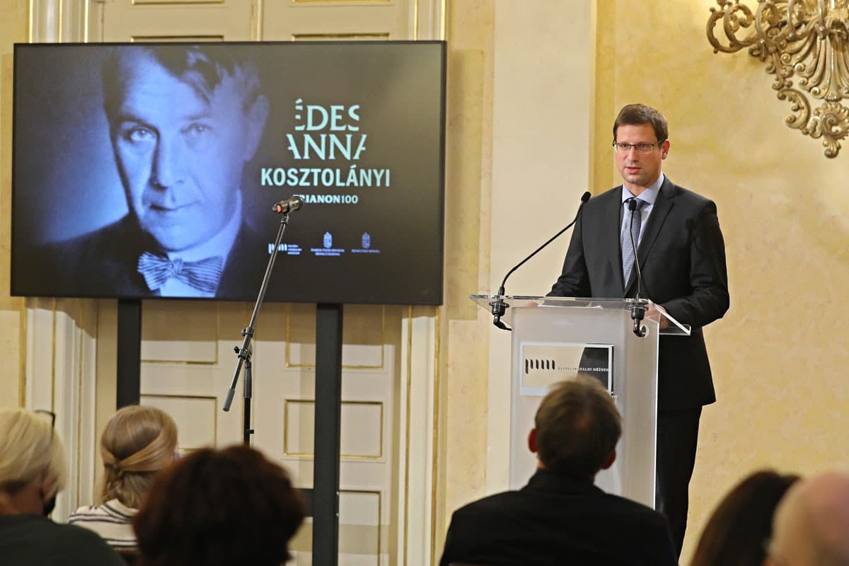 Trianonról Kosztolányi szemüvegén keresztül