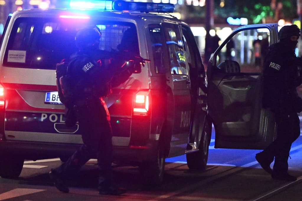 Négy ártatlan halt meg a bécsi terrorban