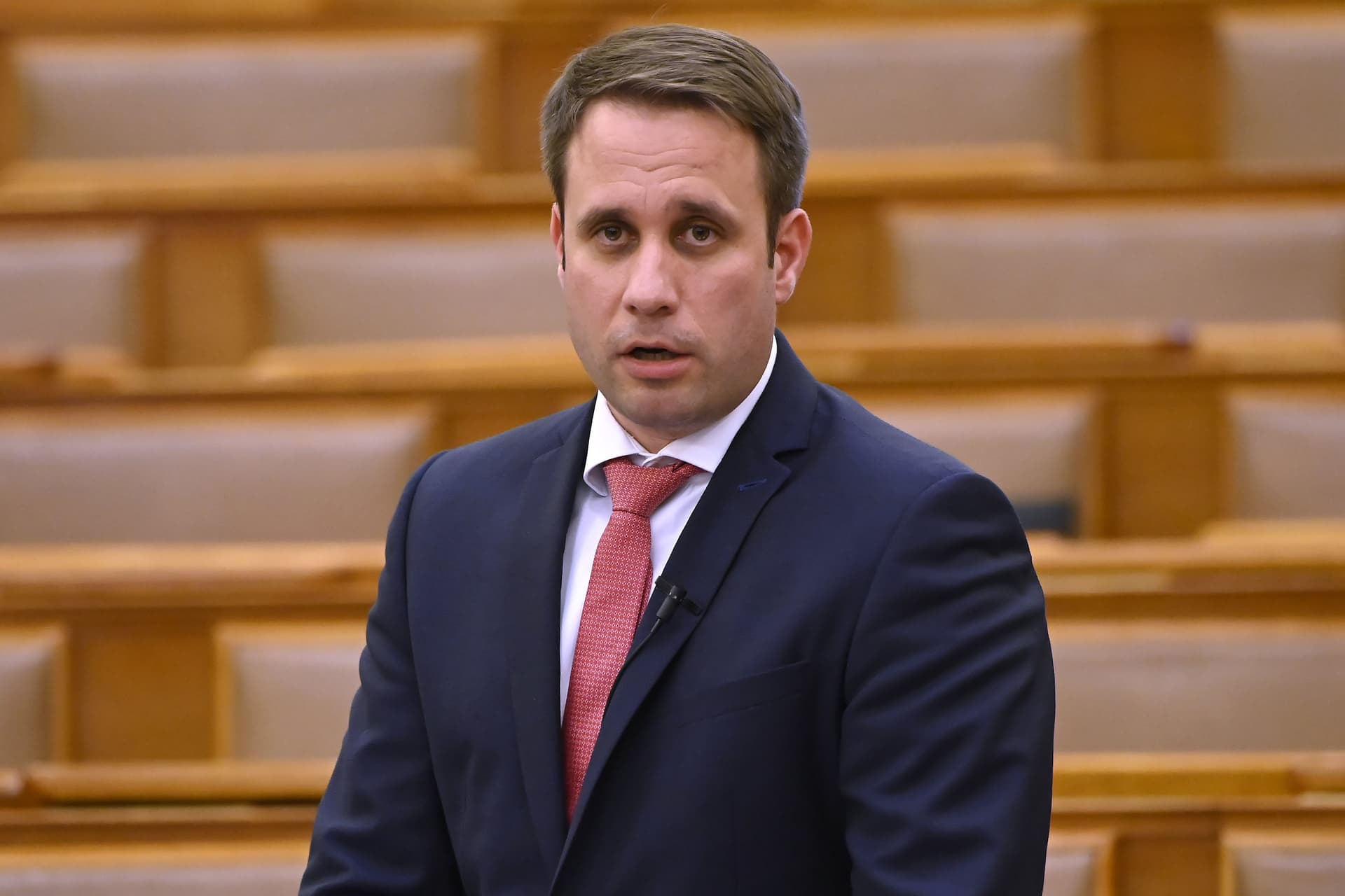 „Magyarok milliói összefogást építenek, a baloldal hazugságvárat”