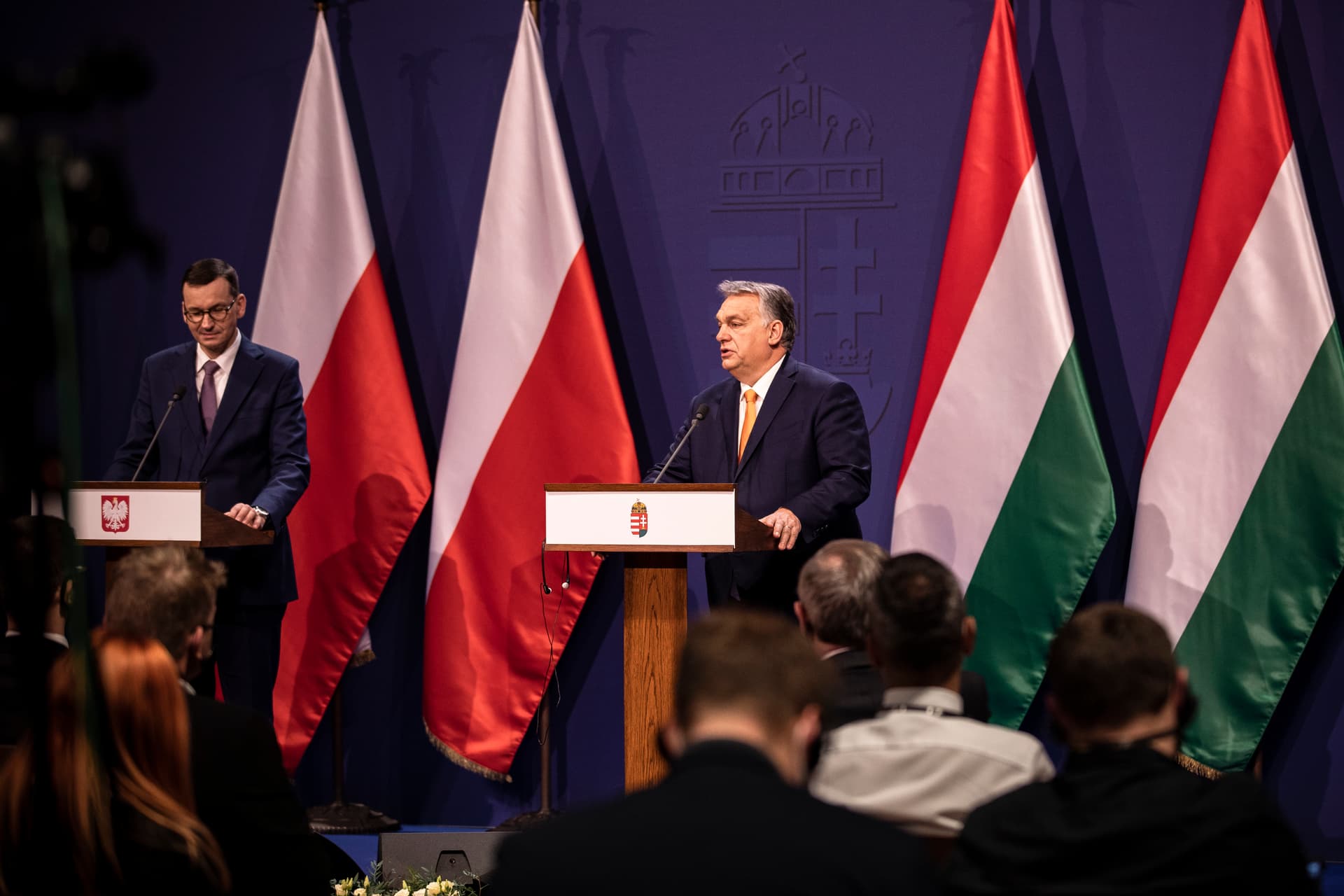 Orbán Viktor a lengyel kormányfővel tárgyal