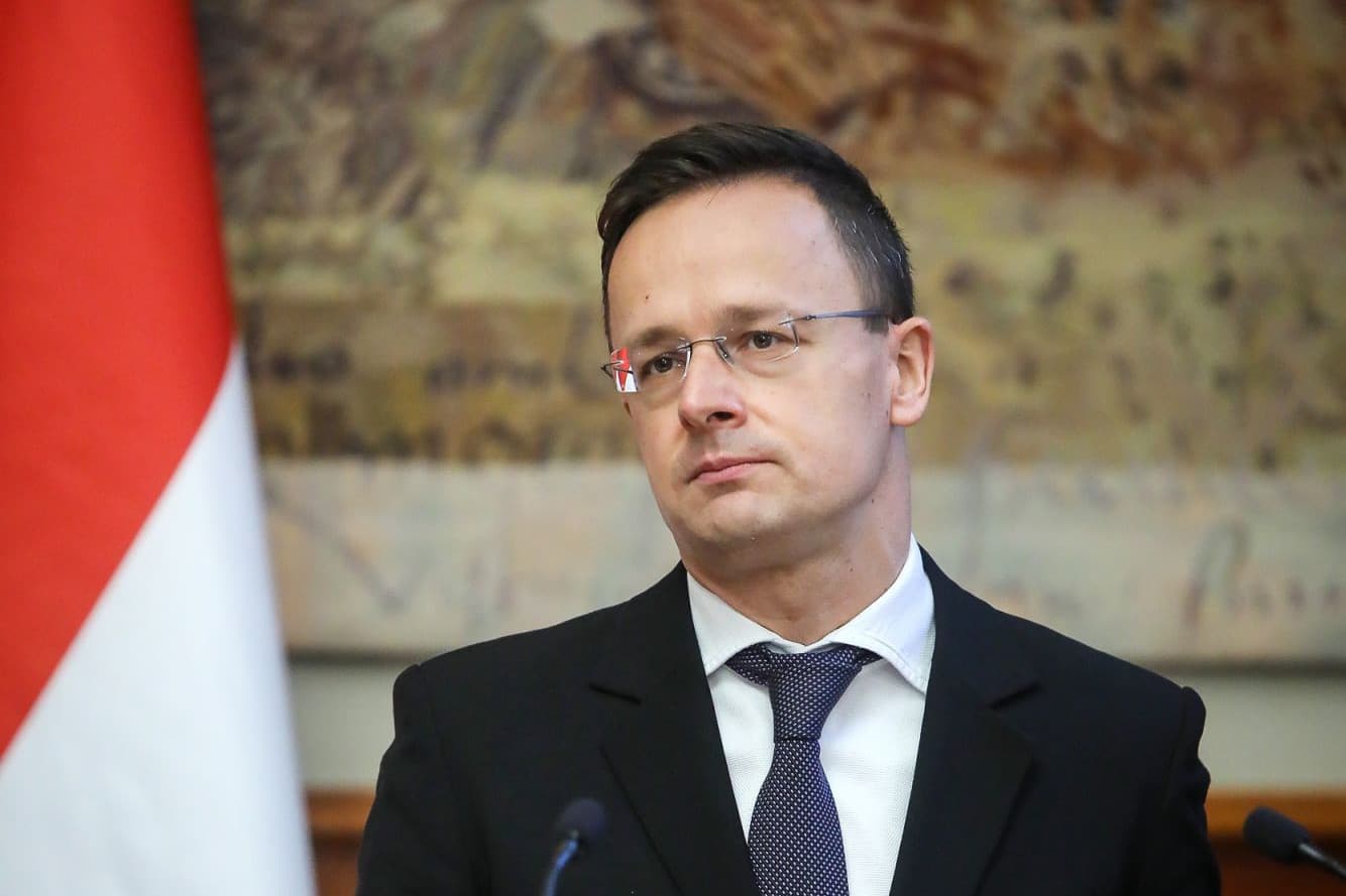 Szijjártó: Az EPP legsikeresebb tagjával szemben folytat boszorkányüldözést
