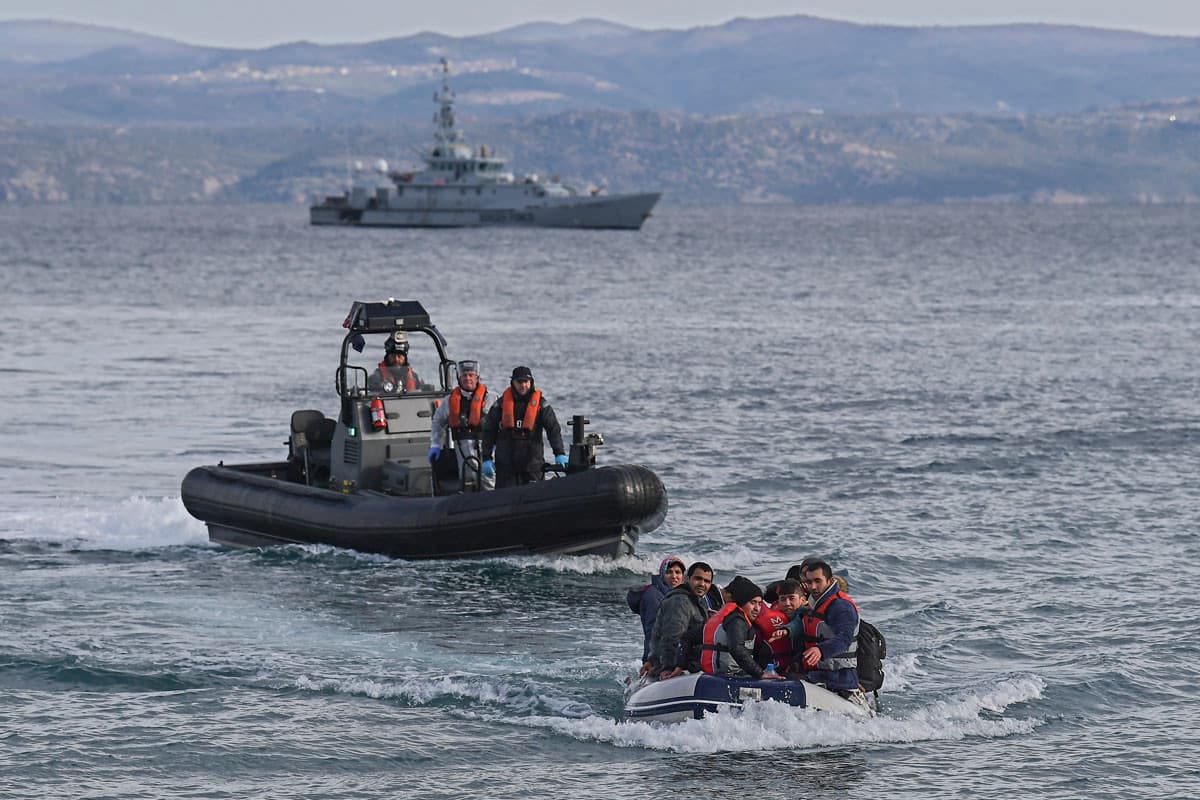 Zátonyra futott a Frontex egyik járőrhajója