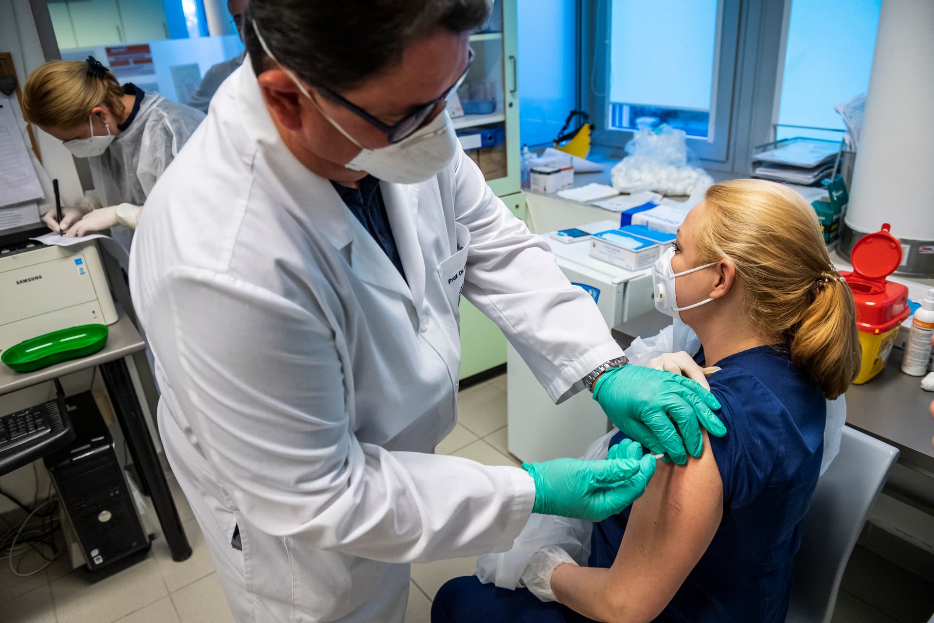 A második oltás után 95 százalékos védettséget nyújt a Pfizer-BioNTech vakcinája