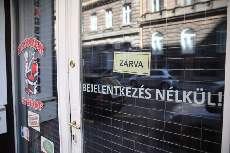Bezárás Budapesten