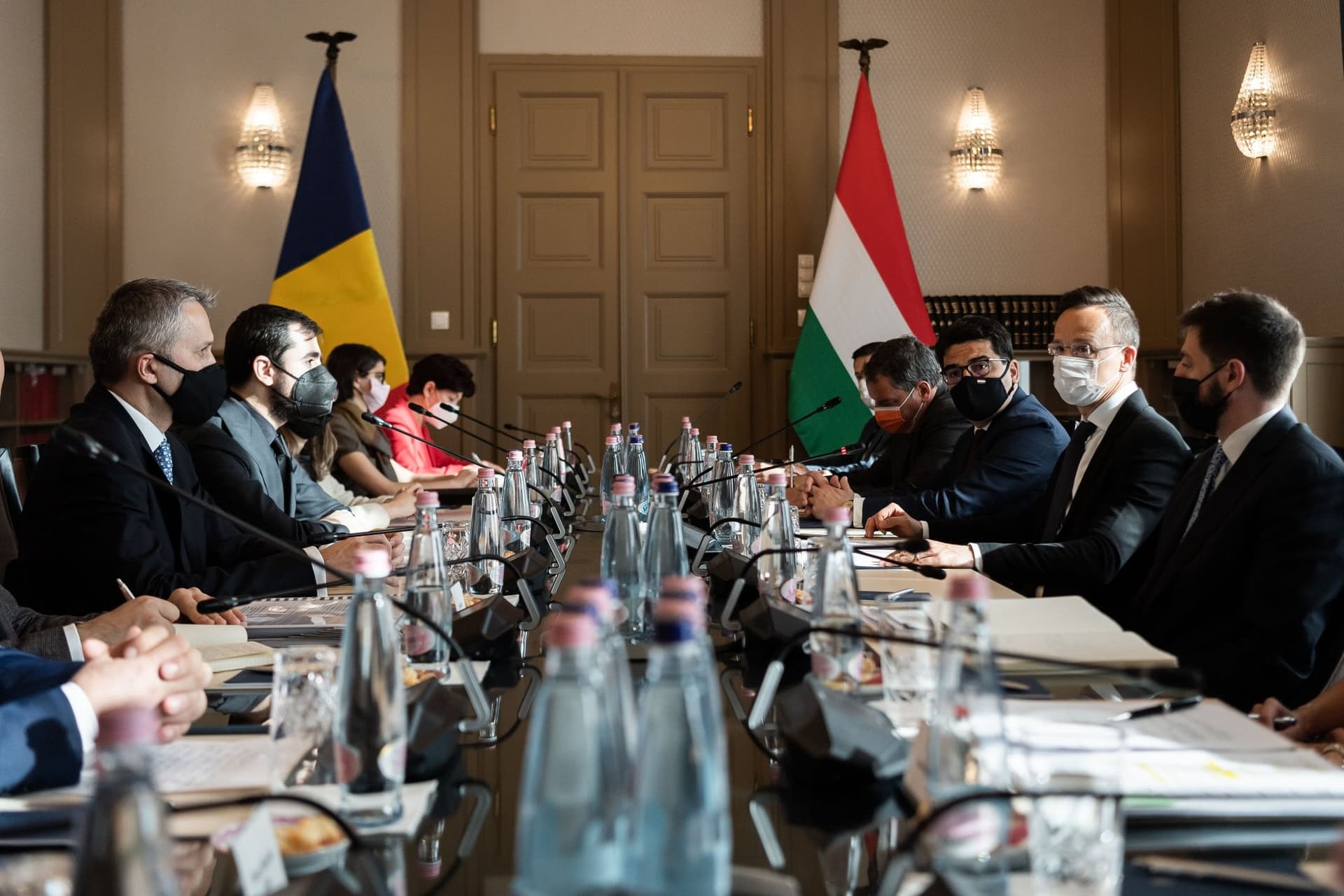 Szijjártó: Sokat tett hozzá a magyar-román kapcsolatokhoz a gazdasági együttműködés